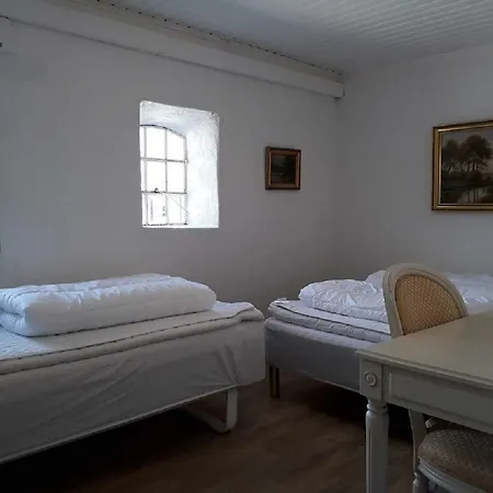 Stenegegaard Kursuscenter Og Bed and breakfast