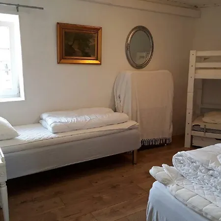 Stenegegaard Kursuscenter Og Bed and breakfast *